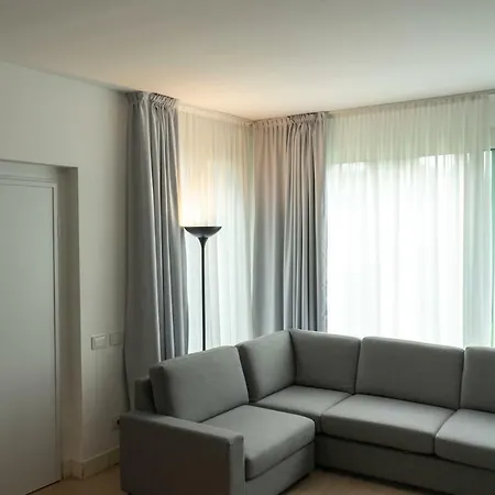 Luxury Villa Olmo 公寓