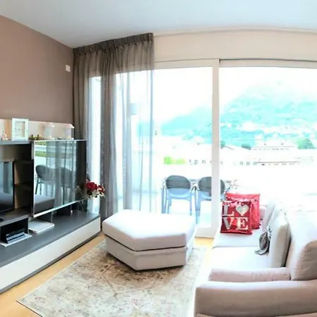 Apartamento Luxury Villa Olmo *